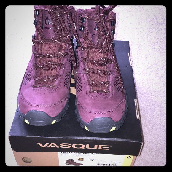 Vasque Shoes - Brand new waterproof hikers